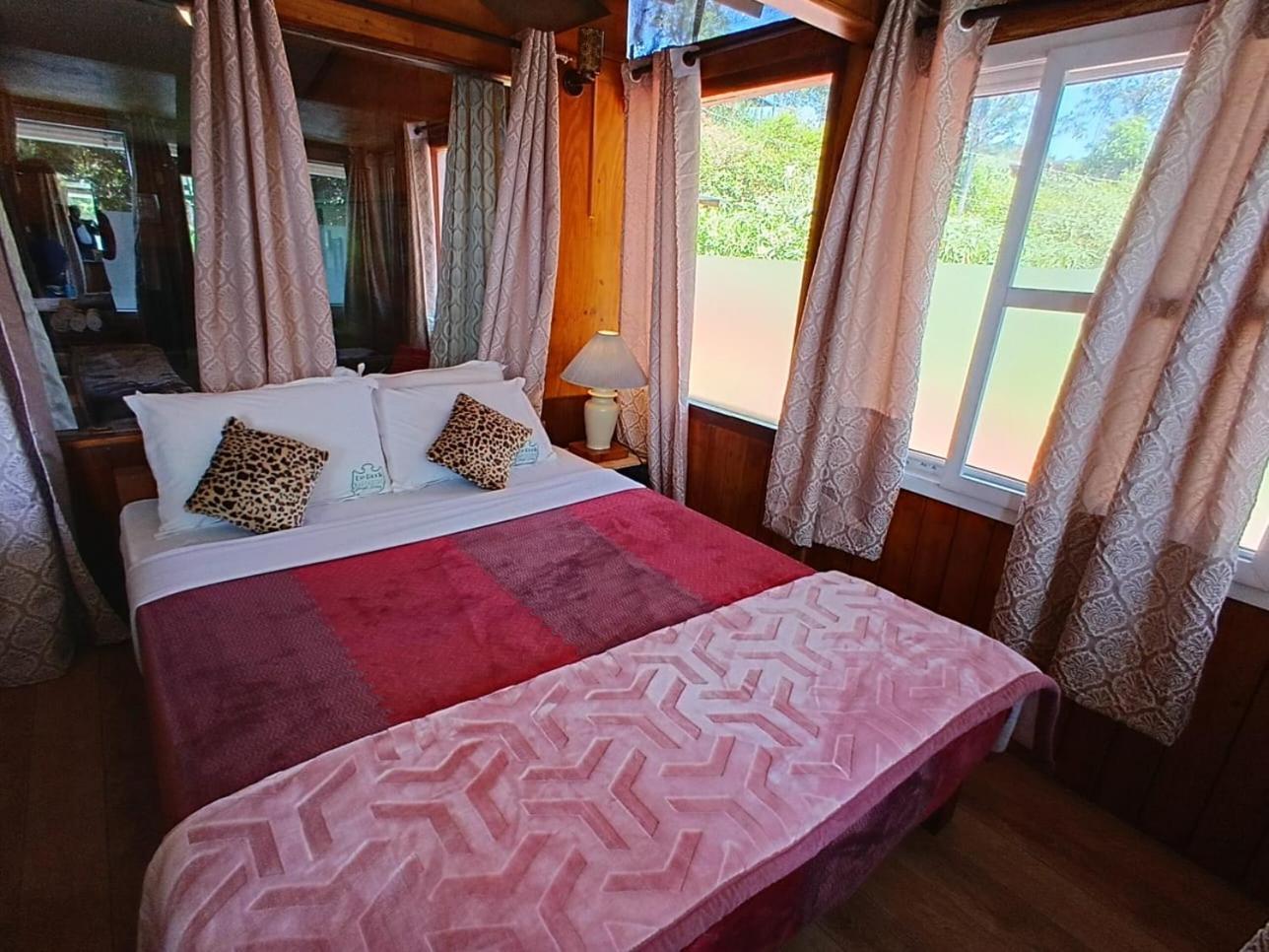 De Rock Jungle Living Resort كونور المظهر الخارجي الصورة